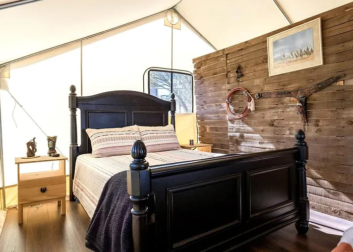 Luxury Glamping Tent, Perfect For A Romantic Weekend In Tucson, Arizona Holiday home Tombstone
